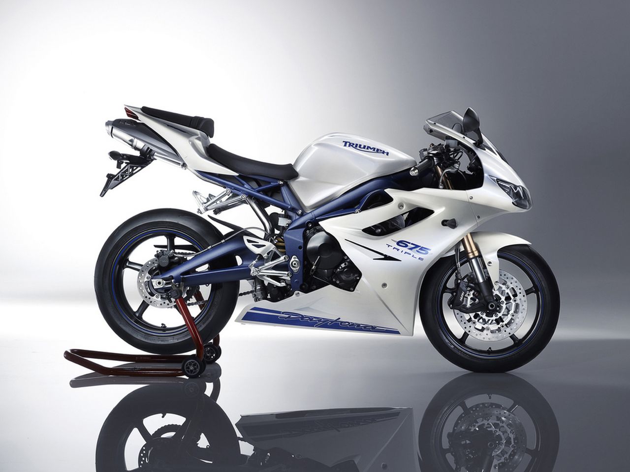 Triumph bmw daytona #5